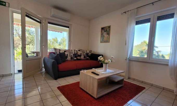 Milovcici Apartment | Holiday apartment mit Balkon