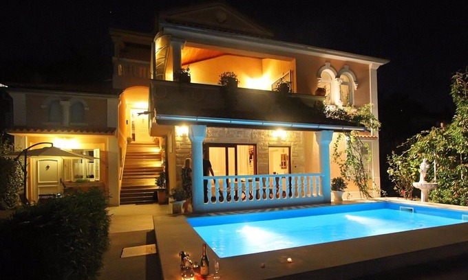 Lovran Apartment | Holiday apartment mit Terrasse und Pool