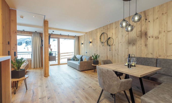 Grossarl Apartment | Holiday Apartment 'Mountain Suite No°202' with Mountain View, Balcony and Wi-Fi