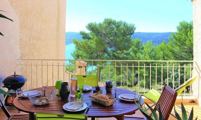Sainte-Croix-du-Verdon Apartment | Holiday apartment Ste Croix de Verdon for 1 - 4 persons with 2 bedrooms - Holiday apartment in one o