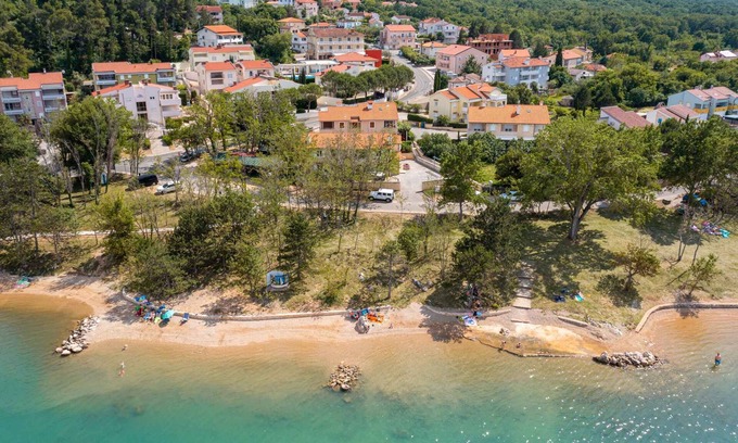 Soline Apartment | Holiday apartment upstairs with three air conditioning units