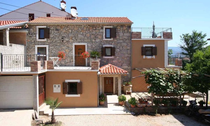 Silo Apartment | Holiday apartment with barbecue, internet and air conditioning