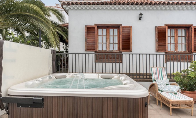 La Matanza de Acentejo Apartment | Holiday Apartment 'Casa Rural Agua Blanca 2' with Sea View, Shared Terrace and Wi-Fi