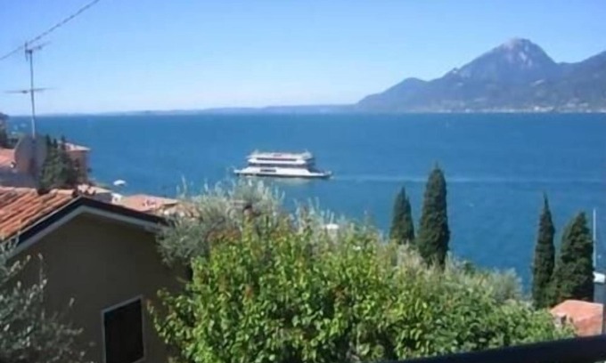 Magugnago Apartment | holiday flat "Apartment 7" with pool