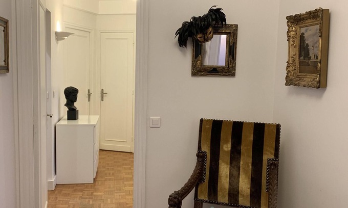 Quartier Sainte-Marguerite Apartment | Holiday flat in an elegant building