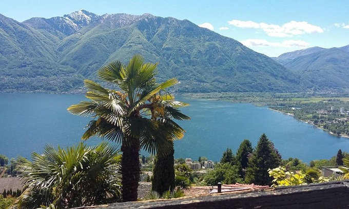 Brione sopra Minusio House | Holiday home "Casa Vecchia" with mountain views