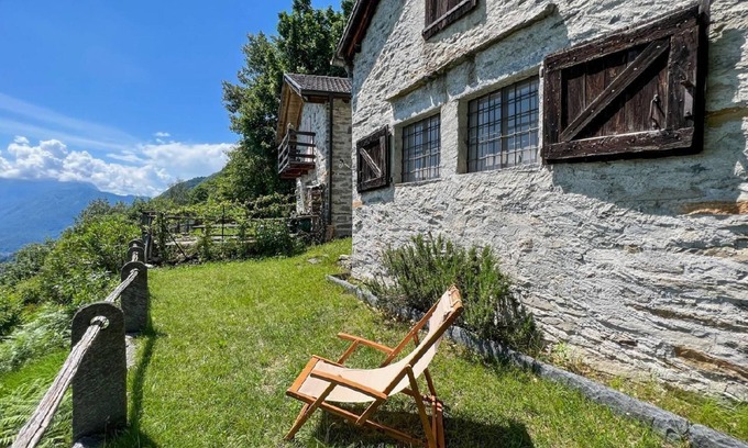 Brione sopra Minusio House | Holiday house Brione sopra Minusio for 1 - 4 persons with 2 bedrooms - Holiday home