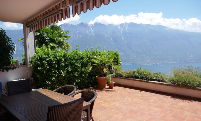 Pregasio House | Holiday house in Tremosine with wonderful panoramic view & pool