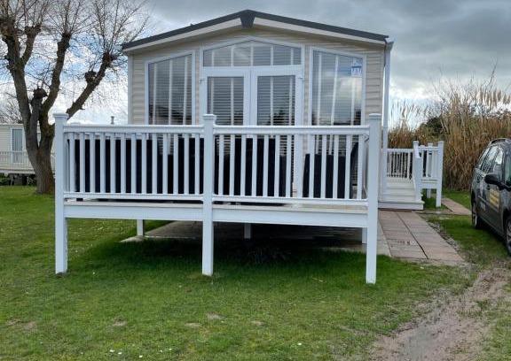 Great Yarmouth Resort | Holiday home at cherry tree holiday park Burgh castle Great Yarmouth Norfolk