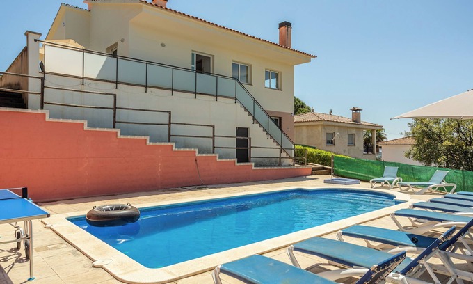 Lloret de Mar House | Holiday Home 'Azzure' with Sea View, Wi-Fi and Air Conditioning