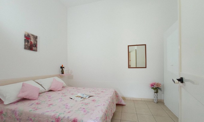 Peschici House | Holiday Home 'Bilo 1' with Private Terrace, Shared Garden and Wi-Fi