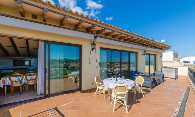 Sineu House | Holiday Home 'Can Nadal - Adults Only' with Mountain View, Wi-Fi and Air Conditioning