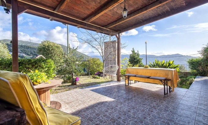 Viddalba House | Holiday Home 'Casa Michela' with Private Garden and Wi-Fi