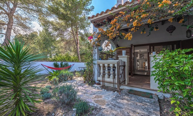 Llucmajor House | Holiday Home 'Claper' with Private Pool, Wi-Fi and Air Conditioning