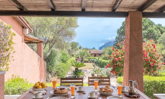 Porto Istana House | Holiday Home Dalila by Interhome