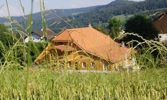 Clos du Doubs Apartment | Holiday home "Ferme d'Alma" - Apartment "Moderne"