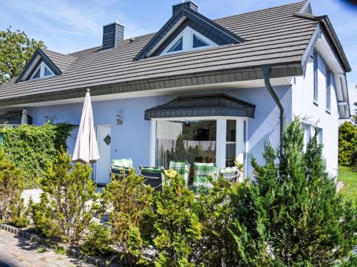 Zinnowitz House | Holiday Home Fietje by Interhome