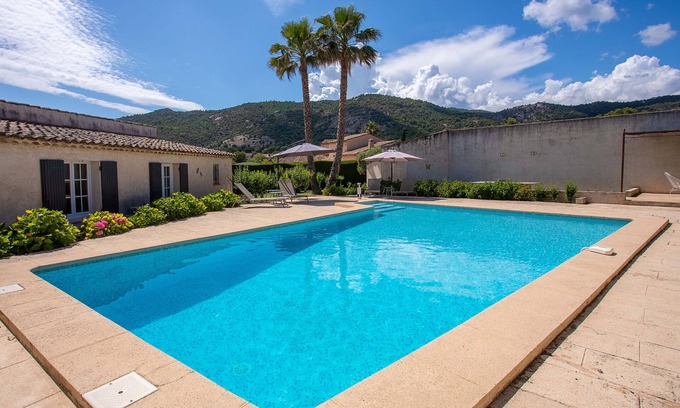 Plan-de-la-Tour House | Holiday Home 'Le Mas D Emponse' with Mountain View, Wi-Fi and Air Conditioning