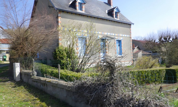 Noyers-sur-Cher House | Holiday Home 'Gîte Bleu, 3 Km Zoo Beauval'