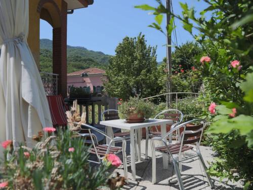 Rossi House | Holiday Home Gialla by Interhome