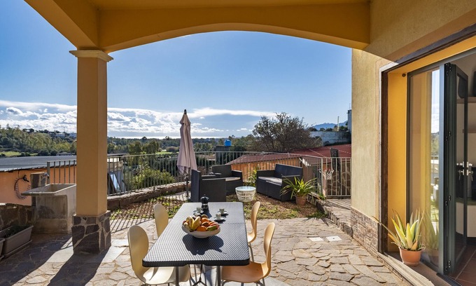Bari Sardo House | Holiday Home "Il Giardino Vista Mare" with Sea View, Garden & Wi-Fi