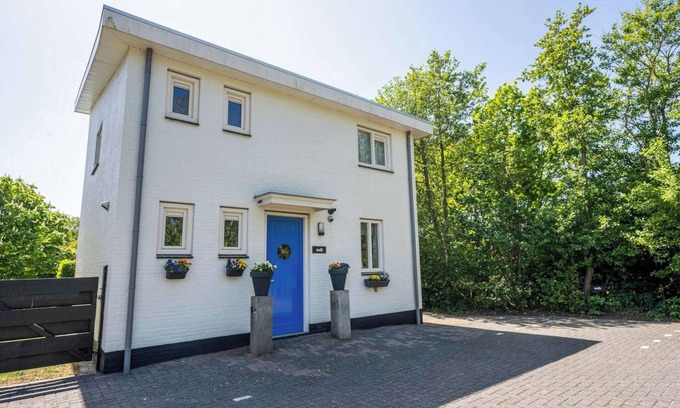 De Koog House | Holiday Home in De Koog near Beach