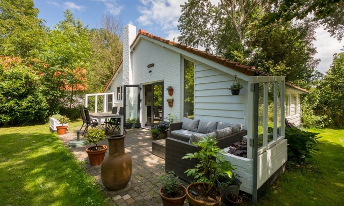 Koudekerke House | Holiday Home in Dishoek near Beach & Dunes