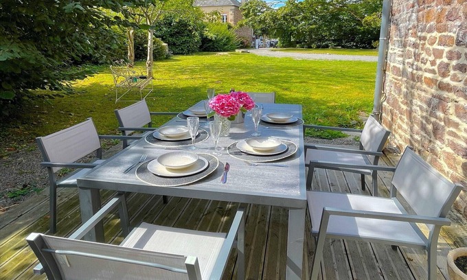 Gavray House | Holiday home in Gavray with garden