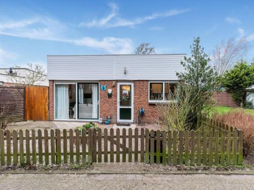 Municipality of Noordwijk House | Holiday Home in Noordwijkerhout near Lake