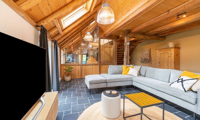 IJhorst House | Holiday Home in Reest Valley near Forest & Pond