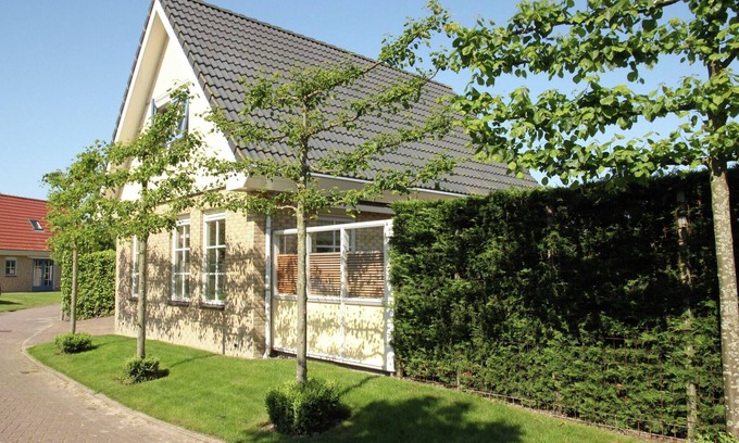 Schoorl House | Holiday Home in Schoorl near Sandy Beaches