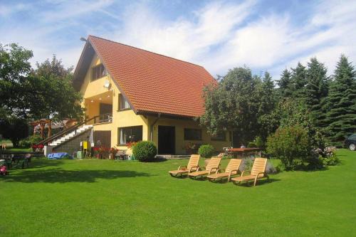 gmina Wolin Apartment | Holiday Home in Sulomino with Private Beach