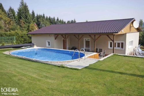 Svahova House | Holiday home in Svahova - Erzgebirge 1640
