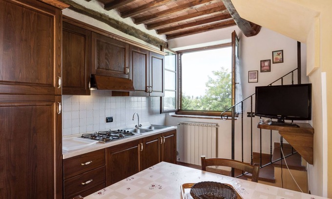 Volterra House | Holiday Home in Volterra With Pool & Views