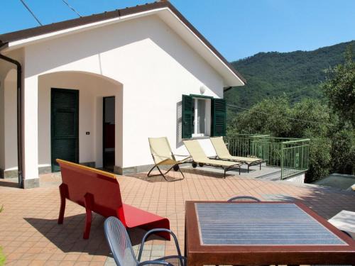 Rossi House | Holiday Home Innovativa by Interhome