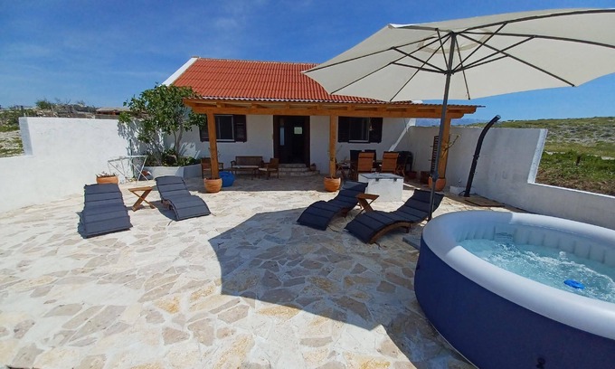 Rtina House | holiday home "Jolini Dvori" with hot tub