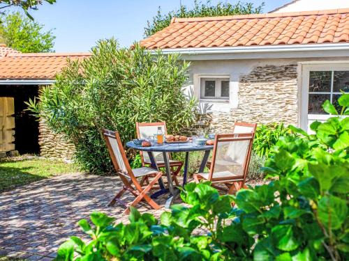 Pornic House | Holiday Home La Goélette by Interhome