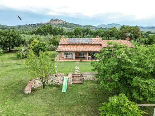 Roccastrada House | Holiday Home Le Pietre Focaie by Interhome
