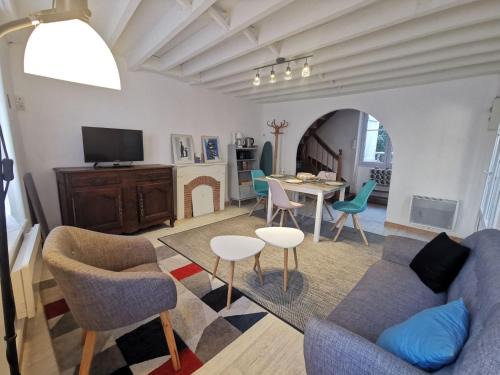 Saint-Ideuc House | Holiday Home Les Portes Cartier by Interhome