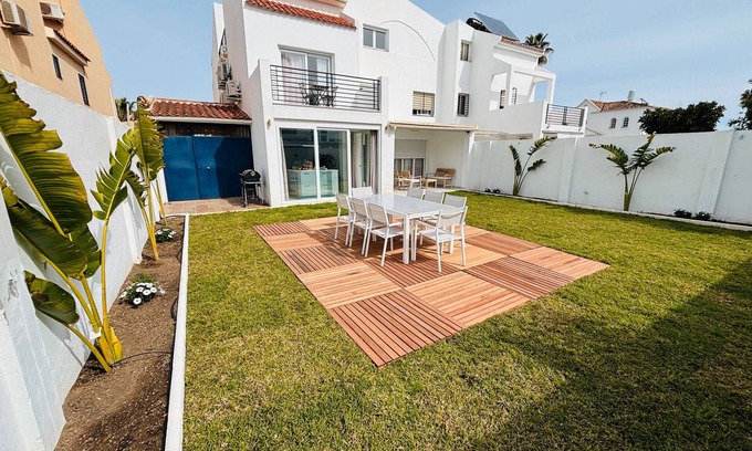 Guadalmar Villa | Holiday Home 'Luxurious and Modern Family Home' with Private Terrace, Wi-Fi and Air Conditioning