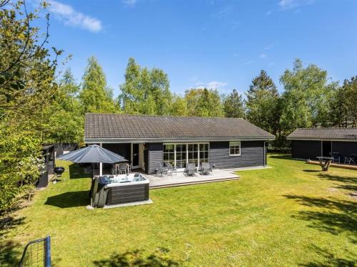 Bøtø By House | Holiday Home Marlena - 1-1km from the sea by Interhome