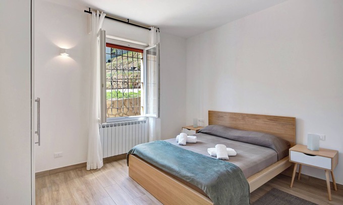 Moneglia House | Holiday Home "Moneglia Monte" close to the Sea with Private Garden & Wi-Fi