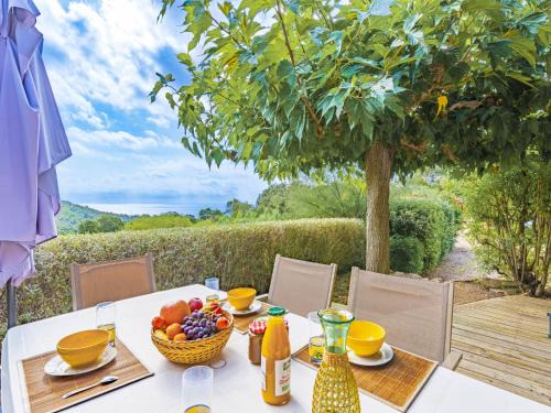 Santa Giulia House | Holiday Home Murticcio 2 by Interhome