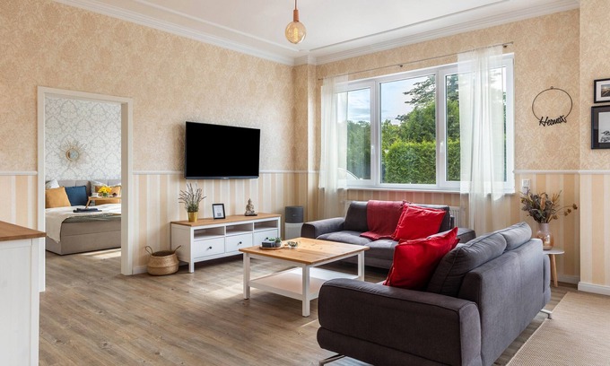 Rathenow House | Holiday Home 'Optikstadt Rathenow' with Private Terrace and Wi-Fi