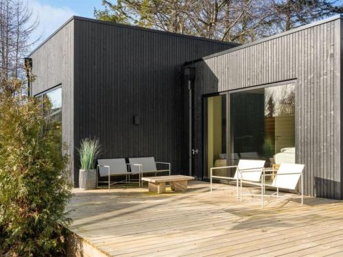 Smidstrup Strand House | Holiday Home Osfried - 900m from the sea by Interhome