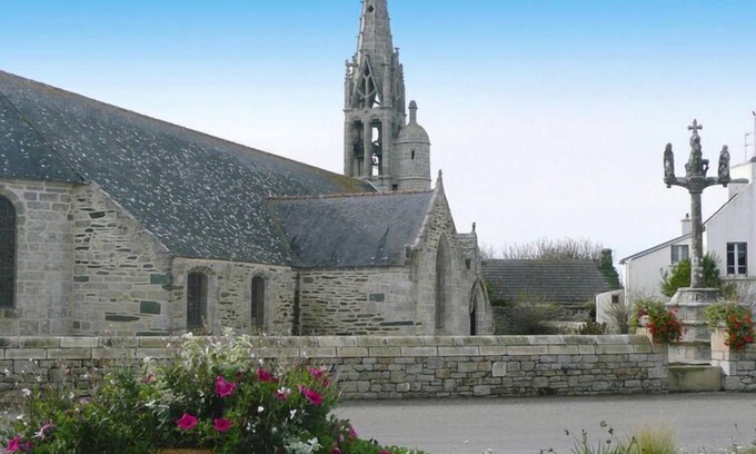 Plovan House | Holiday home, Plovan