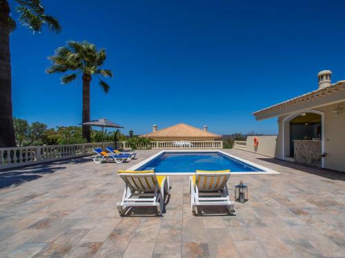 Sargacal House | Holiday Home Quinta do Mosaico by Interhome