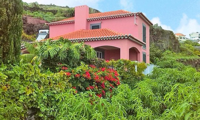 Tabua House | Holiday Home Ribeira Brava - FNC01007-F