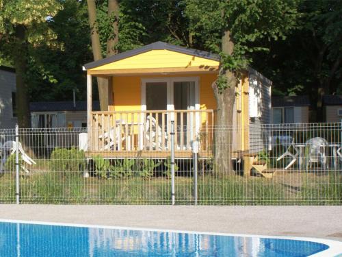 Dolni Pocernice House | Holiday Home Sunset Terrace by Interhome