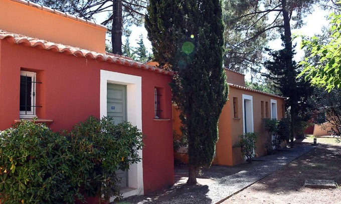 Pineto House | Holiday Home T2 Cabine Type C by Interhome